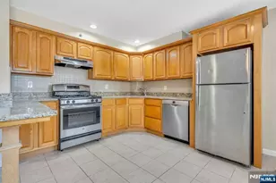 179 Newark Ave 2, Jersey City, NJ 07302 - Photo 5