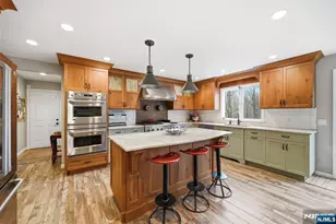 26 Valley Ln, Upper Saddle River, NJ 07458 - Photo 7