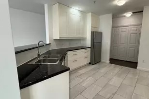 120 The Promenade 120, Edgewater, NJ 07020 - Photo 5