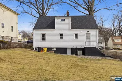 116 Washington Place, Teaneck Township, NJ 07666 - Photo 23