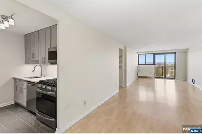 235 Prospect 11A #11A, Hackensack, NJ 07601 - Photo 11