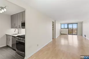 235 Prospect 11A, Hackensack, NJ 07601 - Photo 11