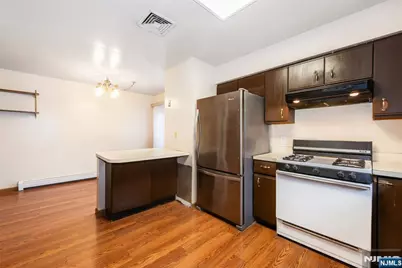 197 Fort Lee Road, Teaneck Township, NJ 07666 - Photo 15