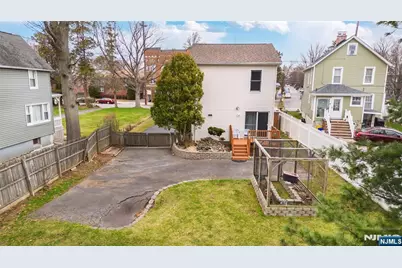 197 Fort Lee Road, Teaneck Township, NJ 07666 - Photo 39