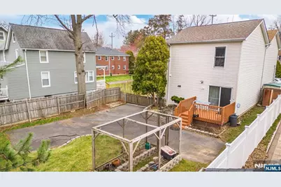 197 Fort Lee Road, Teaneck Township, NJ 07666 - Photo 35