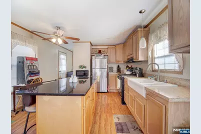 17 E 6th Street, Moonachie, NJ 07074 - Photo 15