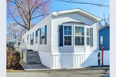 17 E 6th Street, Moonachie, NJ 07074 - Photo 1