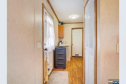 17 E 6th Street, Moonachie, NJ 07074 - Photo 7