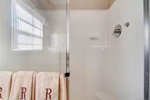 17 E 6th St, Moonachie, NJ 07074 - Photo 11