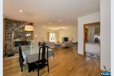 253 Delawanna Avenue, Clifton, NJ 07014 - Photo 3