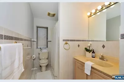 253 Delawanna Avenue, Clifton, NJ 07014 - Photo 17
