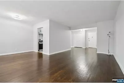 2160 Center Avenue 4N #4N, Fort Lee, NJ 07024 - Photo 11