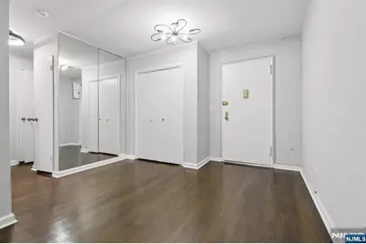 2160 Center Avenue 4N #4N, Fort Lee, NJ 07024 - Photo 7