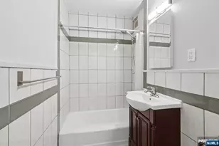 2160 Center Ave 4N, Fort Lee, NJ 07024 - Photo 19