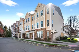 22 Wisteria Ln 1411, Garfield, NJ 07026 - Photo 1