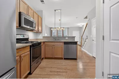 22 Wisteria Lane 1411 #1411, Garfield, NJ 07026 - Photo 7