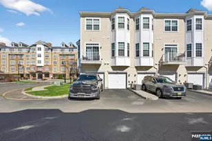 22 Wisteria Ln 1411, Garfield, NJ 07026 - Photo 17