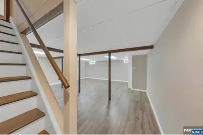 366 Valley View Avenue, Paramus, NJ 07652 - Photo 37