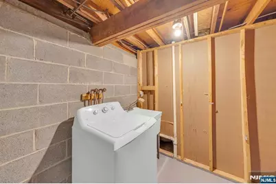 366 Valley View Avenue, Paramus, NJ 07652 - Photo 41