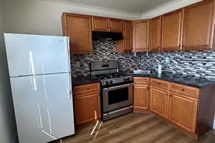 60 Chamberlain Ave 2, Elmwood Park, NJ 07407 - Photo 7