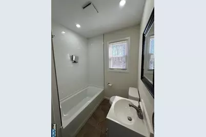 60 Chamberlain Avenue 2 #2, Elmwood Park, NJ 07407 - Photo 13