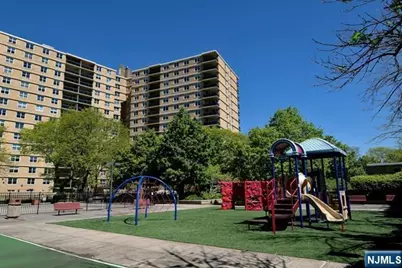 2200 N Central Road 9C #9C, Fort Lee, NJ 07024 - Photo 7