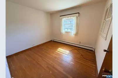 32 Lake Drive, Par-troy Hills Twp., NJ 07005 - Photo 17