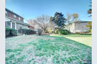 475 Dewey Avenue, Saddle Brook Township, NJ 07663 - Photo 7