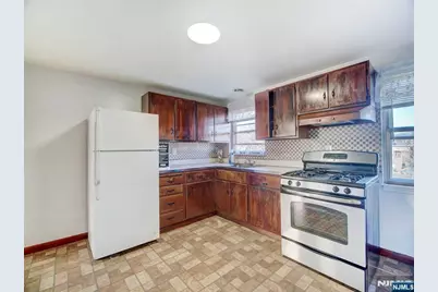 475 Dewey Avenue, Saddle Brook Township, NJ 07663 - Photo 11