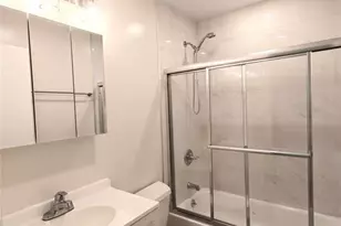 1533 John St, Fort Lee, NJ 07024 - Photo 9