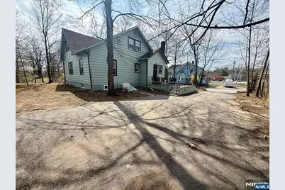 131 W Ramapo Avenue, Mahwah, NJ 07430 - Photo 27