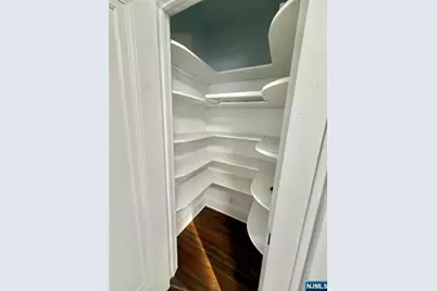 131 W Ramapo Avenue, Mahwah, NJ 07430 - Photo 5