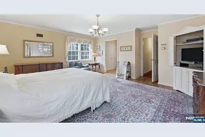 258 Highwood Avenue, Tenafly, NJ 07670 - Photo 17