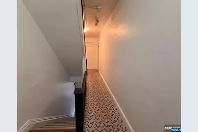 536 Lake Avenue Apt 4 #Apt 4, Lyndhurst Township, NJ 07071 - Photo 11