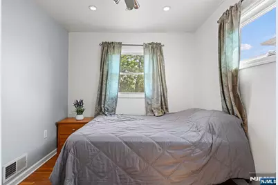 60 16th Avenue, Elmwood Park, NJ 07407 - Photo 19