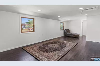 60 16th Avenue, Elmwood Park, NJ 07407 - Photo 23