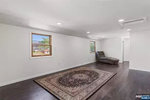 60 16th Ave, Elmwood Park, NJ 07407 - Photo 23