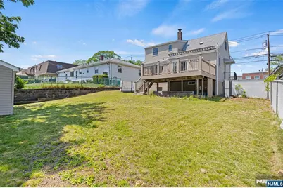 60 16th Avenue, Elmwood Park, NJ 07407 - Photo 35