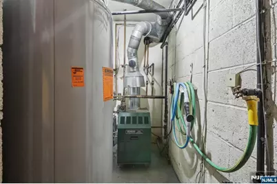 6107 Palisade Avenue, West New York, NJ 07093 - Photo 37