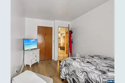 6107 Palisade Avenue, West New York, NJ 07093 - Photo 15