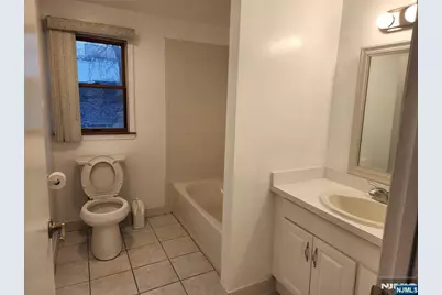 316 10th Street 2nd Fl #2ND FL, Palisades Park, NJ 07650 - Photo 17