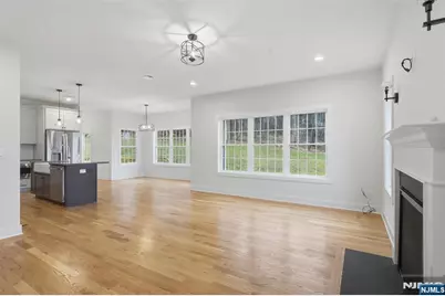 16 McDonald Court, New Windsor, NY 12553 - Photo 9