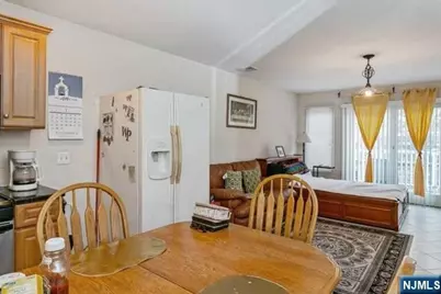 341B E Columbia B #B, Palisades Park, NJ 07650 - Photo 5