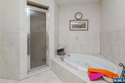 341B E Columbia B #B, Palisades Park, NJ 07650 - Photo 15