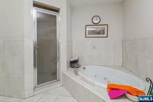 341B E Columbia B, Palisades Park, NJ 07650 - Photo 15