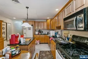 341B E Columbia B, Palisades Park, NJ 07650 - Photo 3