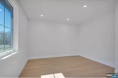 6 Clinton Place, Woodcliff Lake, NJ 07677 - Photo 21