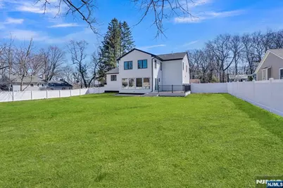 6 Clinton Place, Woodcliff Lake, NJ 07677 - Photo 39