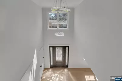 6 Clinton Place, Woodcliff Lake, NJ 07677 - Photo 3