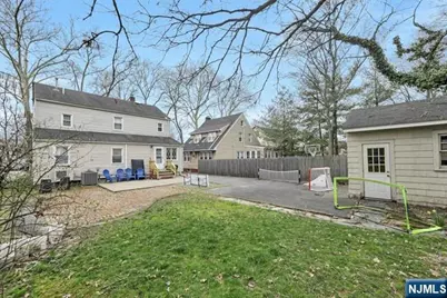 167 Rockwood Place, Englewood, NJ 07631 - Photo 21